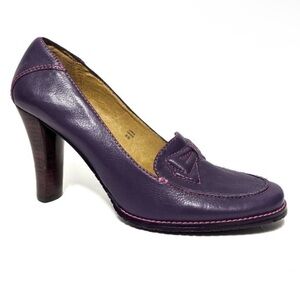 NWOT DONALD PLINER Cassis Purple Heeled Loafers 8.5